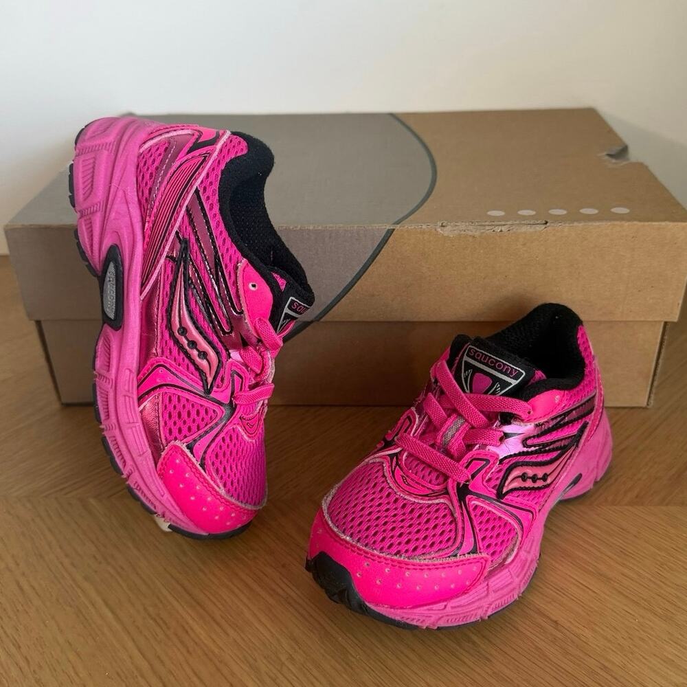 Saucony Ride ‘Pink/Black’ Toddler Sneakers- SZ 9 C
